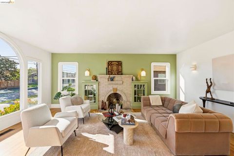 Photo of 3600 Quigley St, Oakland, CA 94619 (MLS # 41132055)