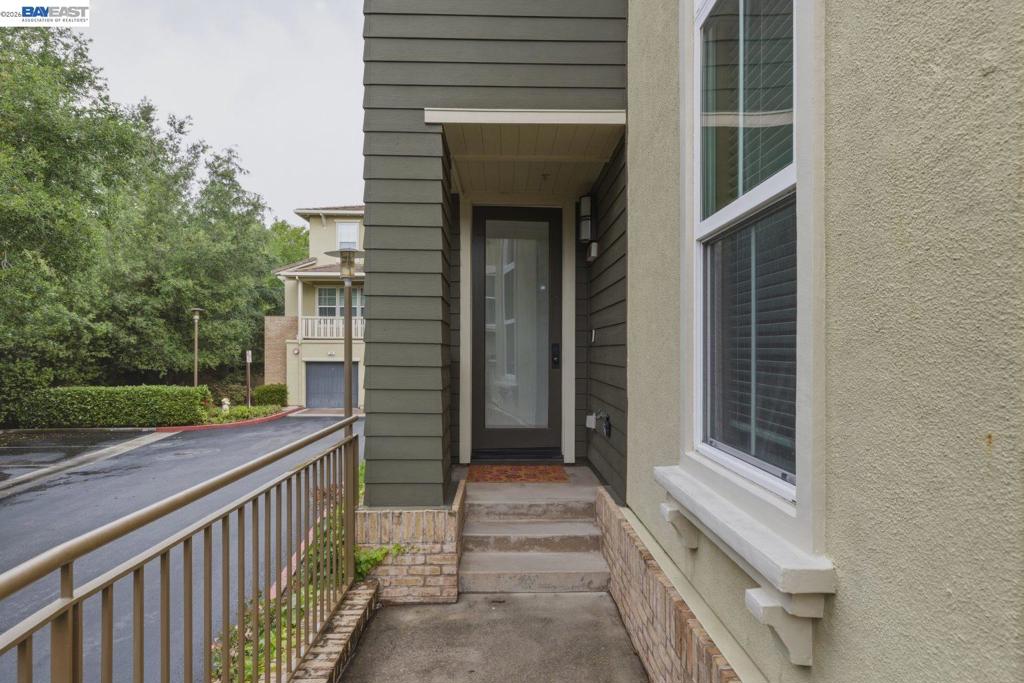 38 Silk Oak Ter