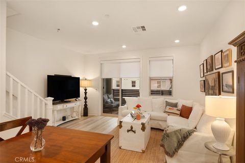 Photo of 192 Juniper Dr, Rancho Mission Viejo, CA 92694 (MLS # OC26013388)