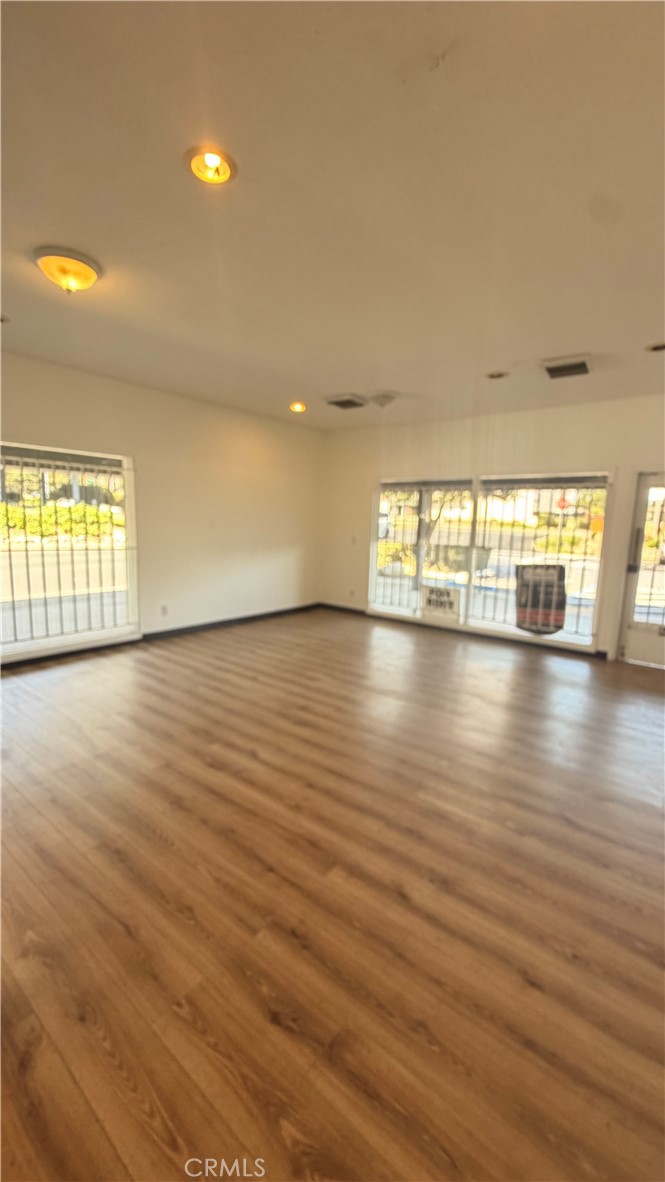 419 N Central 10