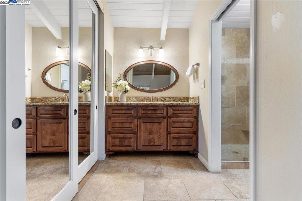 SYCAMORE HILLS - Residential