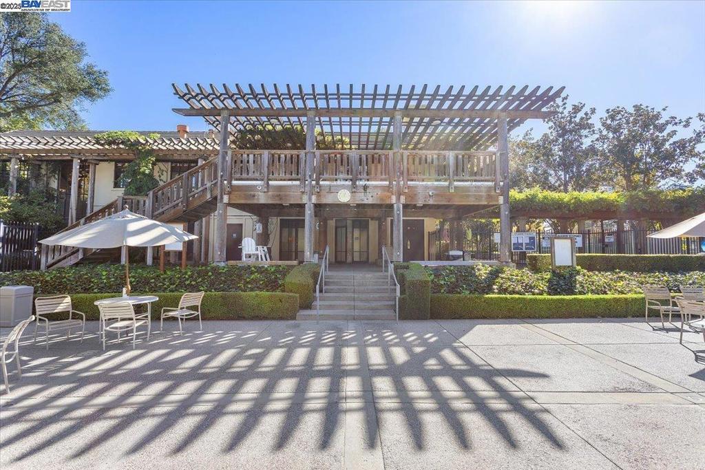 SYCAMORE HILLS - Residential