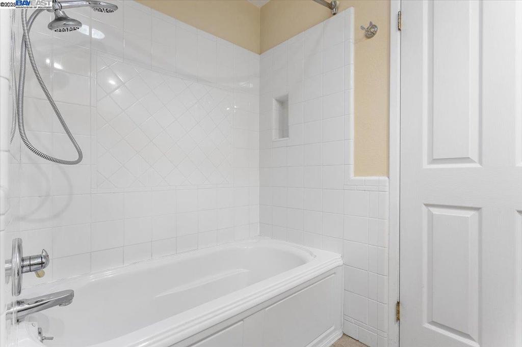 SYCAMORE HILLS - Residential