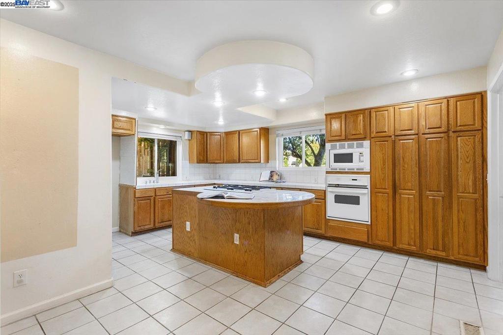 SYCAMORE HILLS - Residential