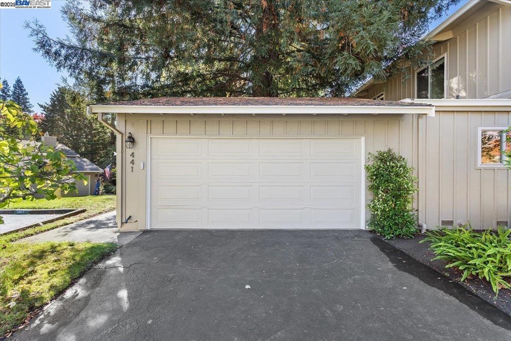 SYCAMORE HILLS - Residential