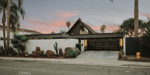 Photo of 20281 Bancroft Circle, Huntington Beach, CA 92646 (MLS # OC26151251)
