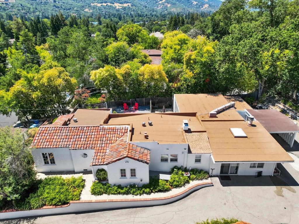 WESTSIDE DANVILL - Residential