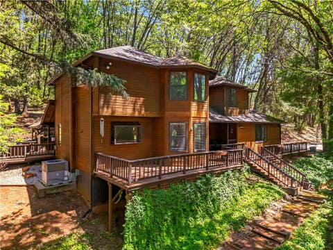 Photo of 6055 Timber Ridge DR, Magalia, CA 95954 (MLS # SN26166302)