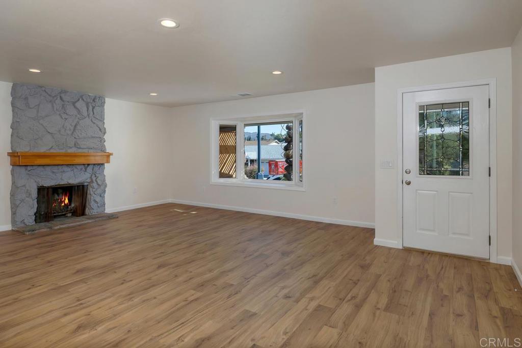 1074 Ellen Lane