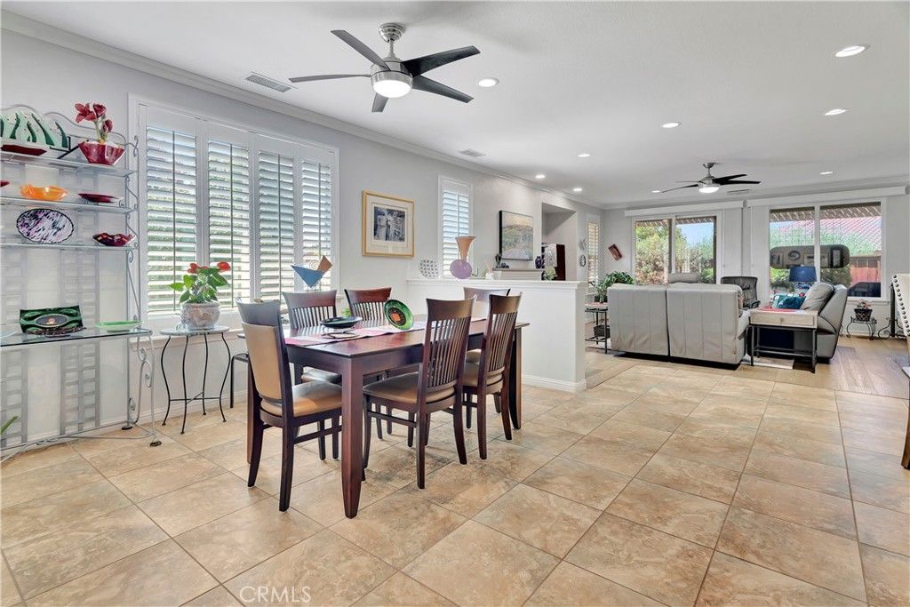 listing image 130727893346684363167