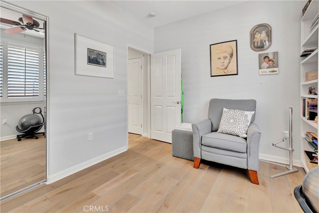 listing image 130726559820001131027