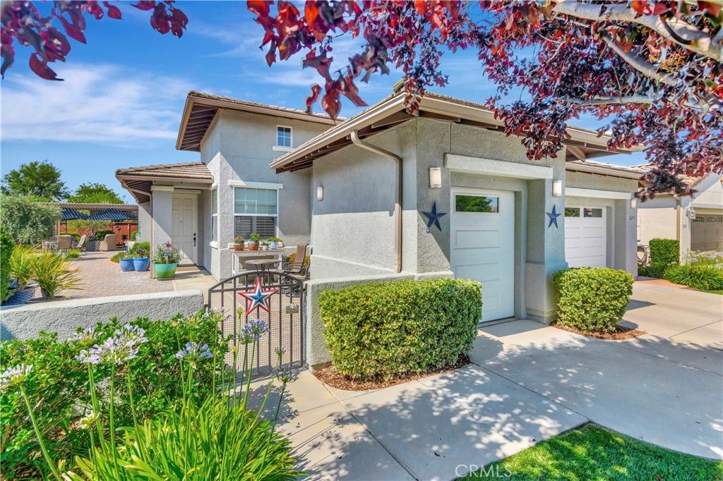 listing image 130724495920539213128