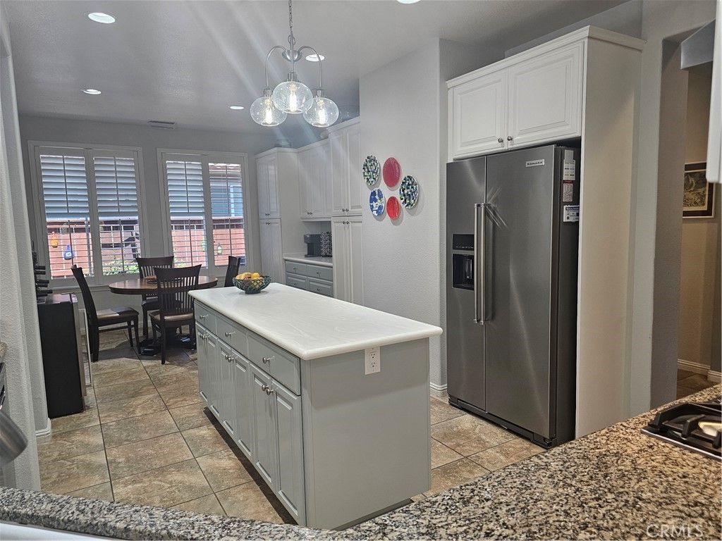 listing image 130724531453445286717
