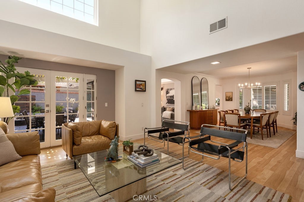 3433 Wimbledon Way, Costa Mesa CA 92626 - Photo 10