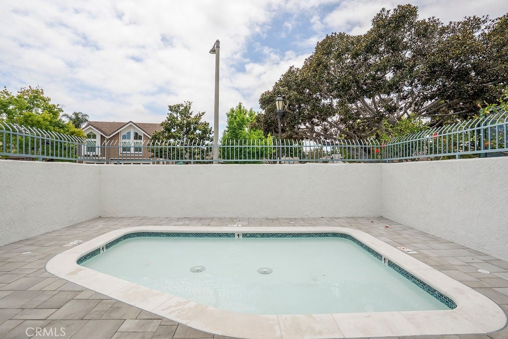 3433 Wimbledon Way, Costa Mesa CA 92626 - Photo 25