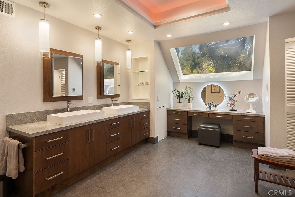 3433 Wimbledon Way, Costa Mesa CA 92626 - Photo 13