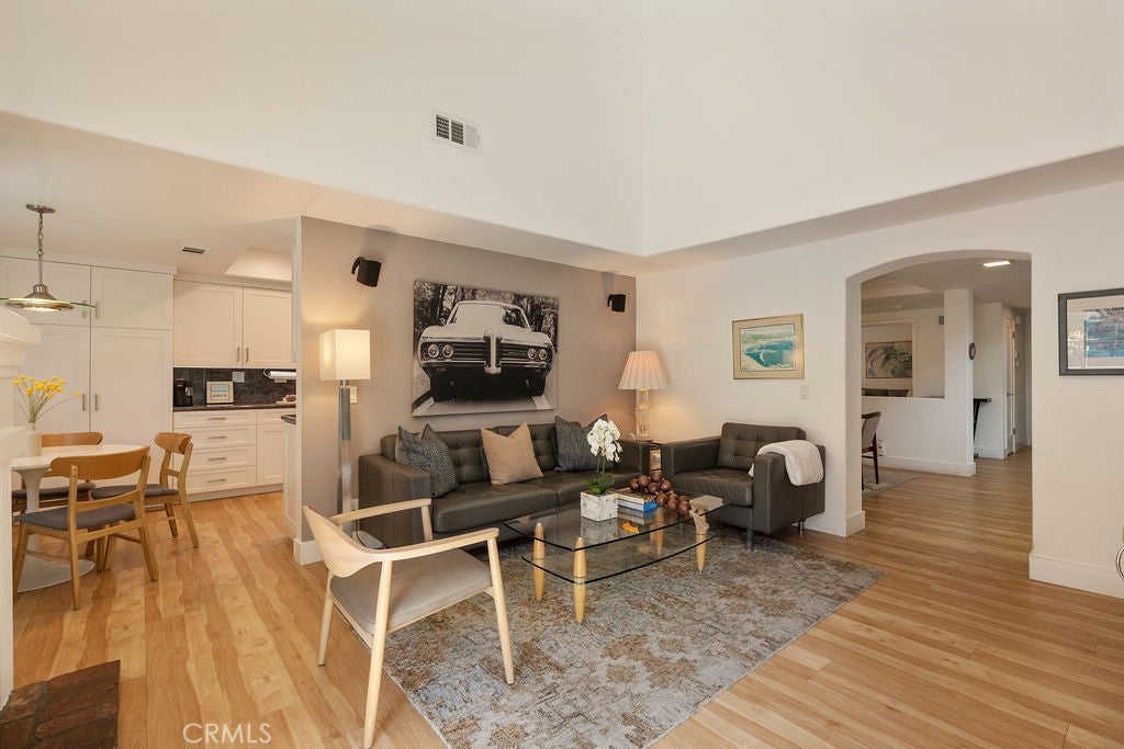 3433 Wimbledon Way