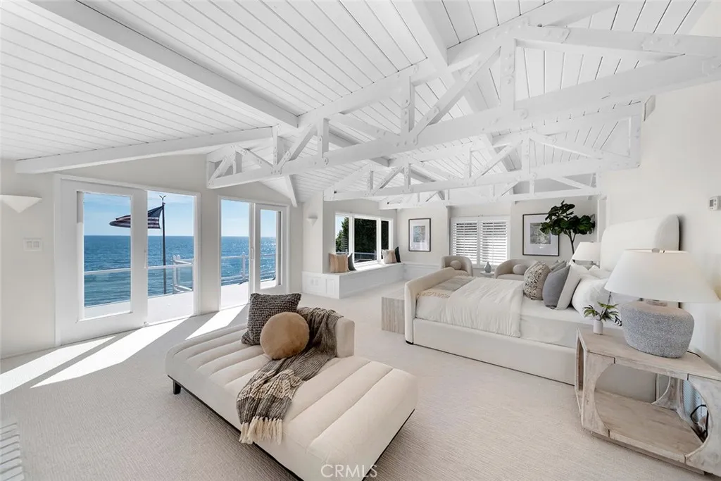 Laguna Beach, California 92651, United States, 4 Bedrooms Bedrooms, ,5 BathroomsBathrooms,Residential,Active,170765