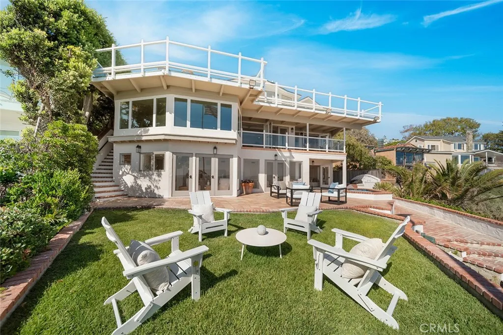 Laguna Beach, California 92651, United States, 4 Bedrooms Bedrooms, ,5 BathroomsBathrooms,Residential,Active,170765