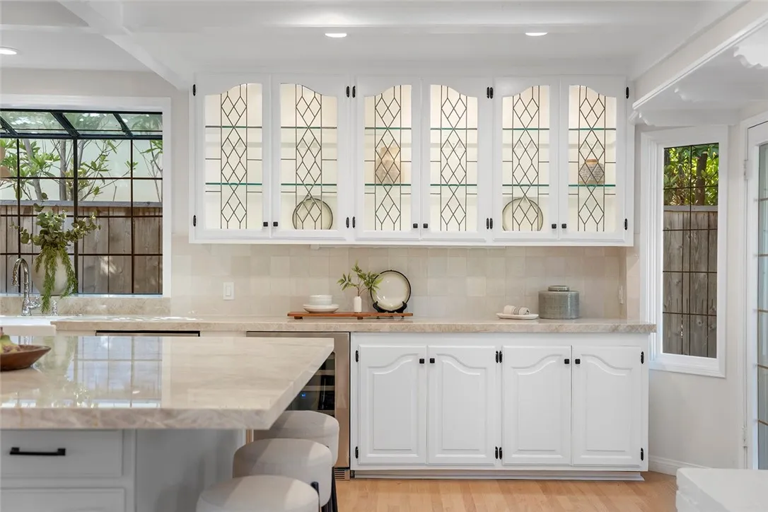 Laguna Beach, California 92651, United States, 4 Bedrooms Bedrooms, ,5 BathroomsBathrooms,Residential,Active,170765