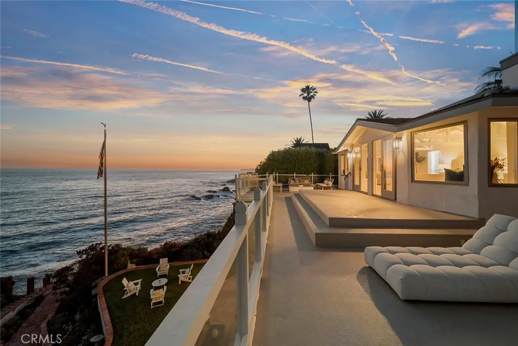 Laguna Beach, California 92651, United States, 4 Bedrooms Bedrooms, ,5 BathroomsBathrooms,Residential,Active,170765