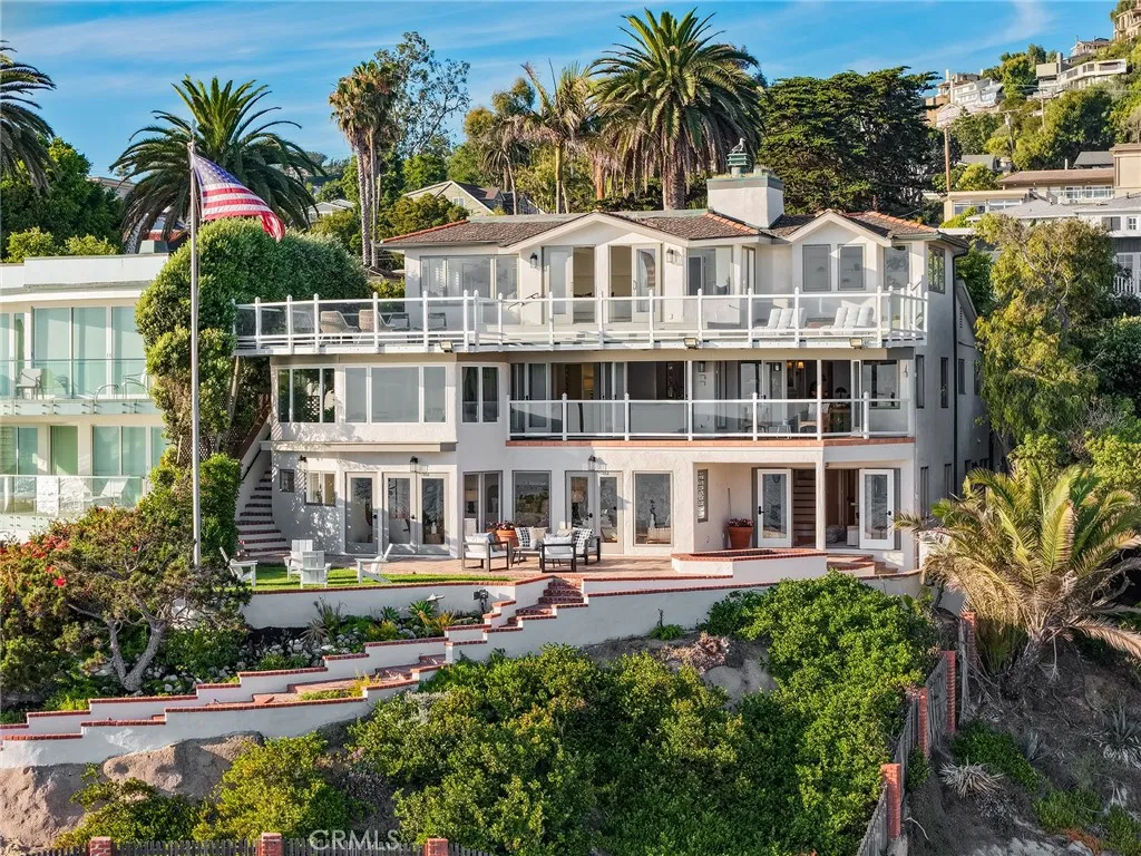 Laguna Beach, California 92651, United States, 4 Bedrooms Bedrooms, ,5 BathroomsBathrooms,Residential,Active,170765