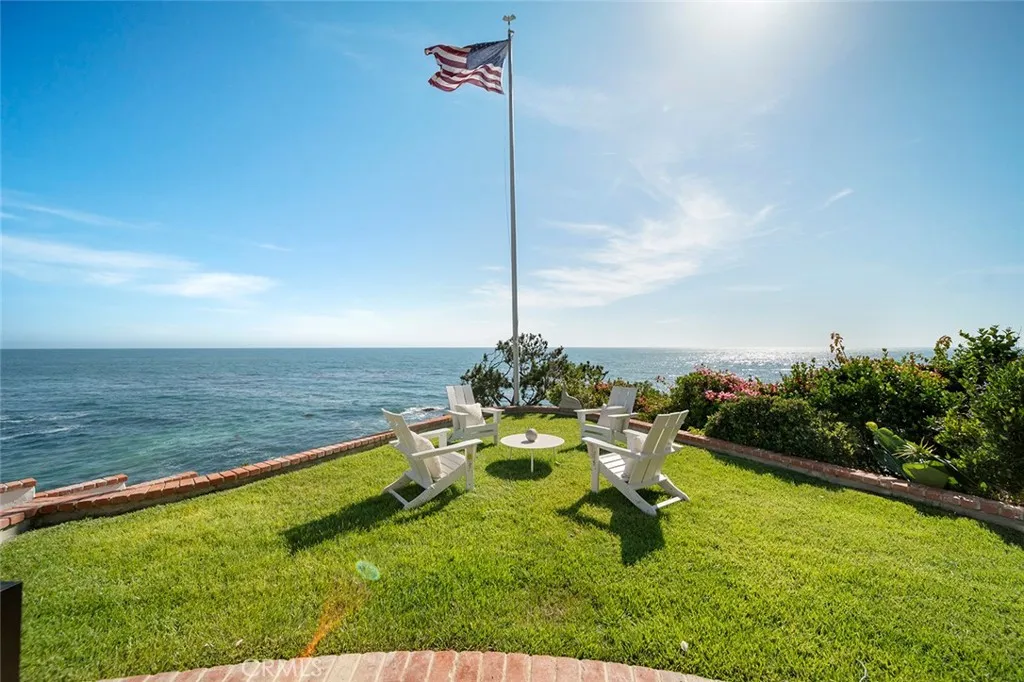 Laguna Beach, California 92651, United States, 4 Bedrooms Bedrooms, ,5 BathroomsBathrooms,Residential,Active,170765