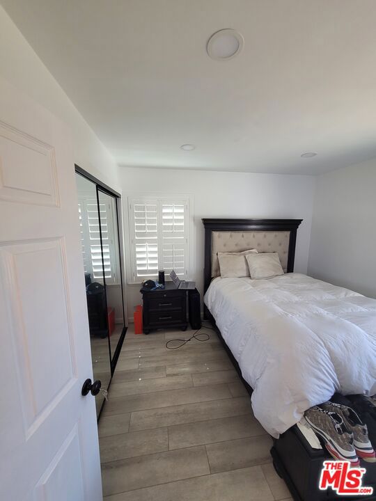 1317 W School Street