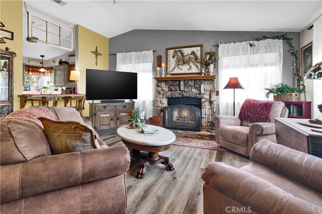 4655 Deer Creek