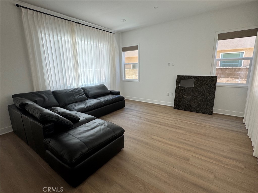 Mona at Luna Park - Residential Lease