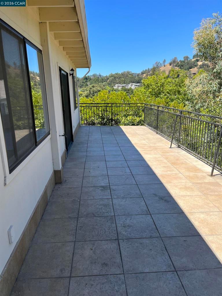 3692 Sundale