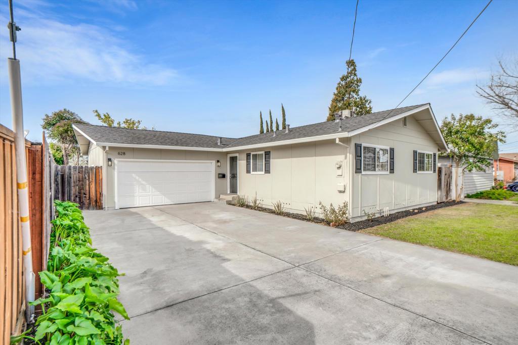 628 628 Nightingale St