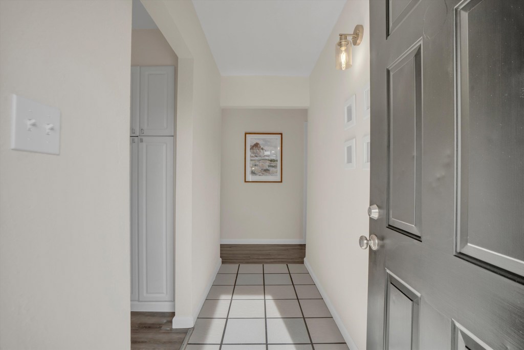 628 628 Nightingale St