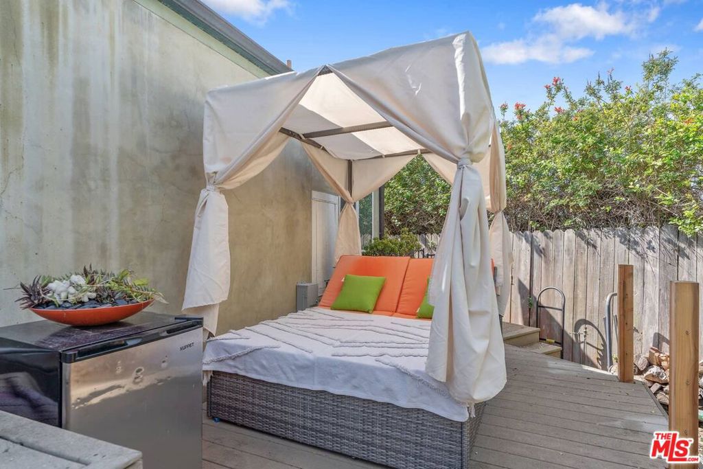 261 Paradise Cove Road