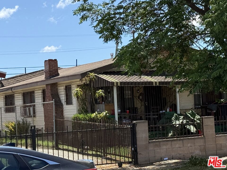 836 W 62nd Street