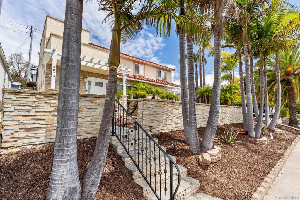 4071 4073 Riviera Dr