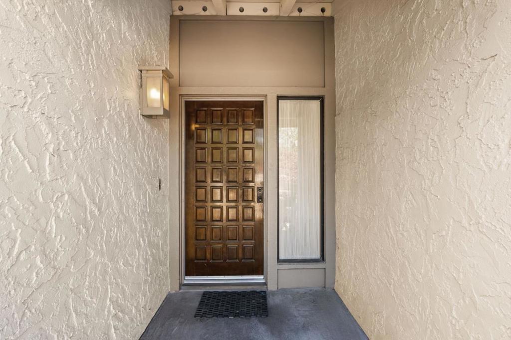 8472 Grenache Court