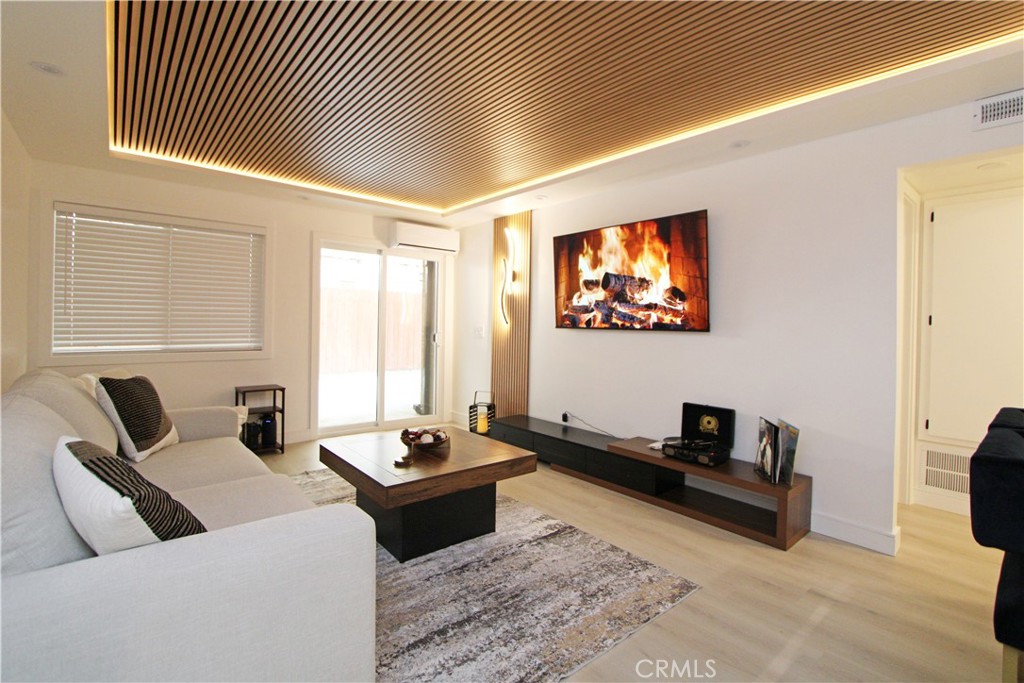 1140 Pacific Ave Unit #7