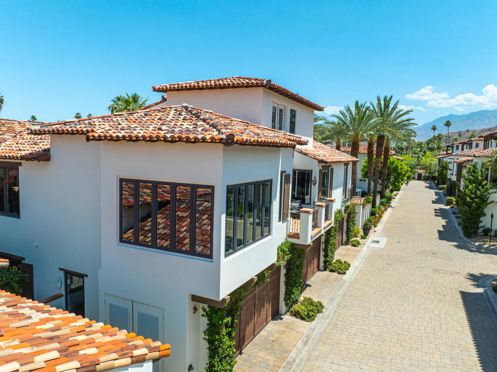 St. Baristo - Residential