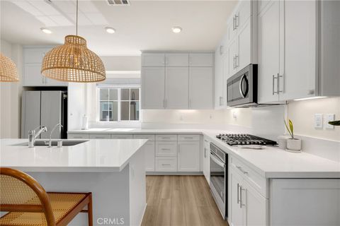 Photo of 1291 Bonnet Way, Torrance, CA 90502 (MLS # PW25233070) Photo of 1291 Bonnet Way, Torrance, CA 90502 (MLS # PW25233070)