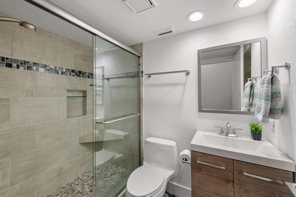 Woodhaven Country Cl - Residential