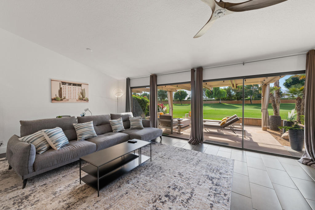 Woodhaven Country Cl - Residential