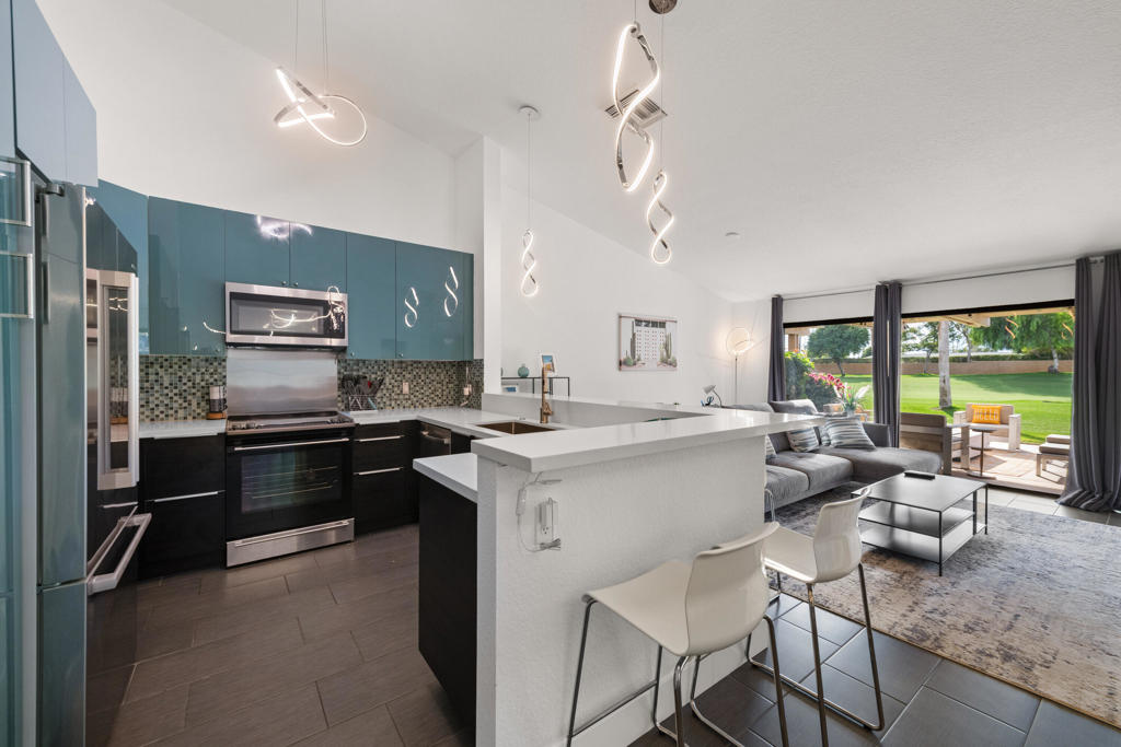 Woodhaven Country Cl - Residential