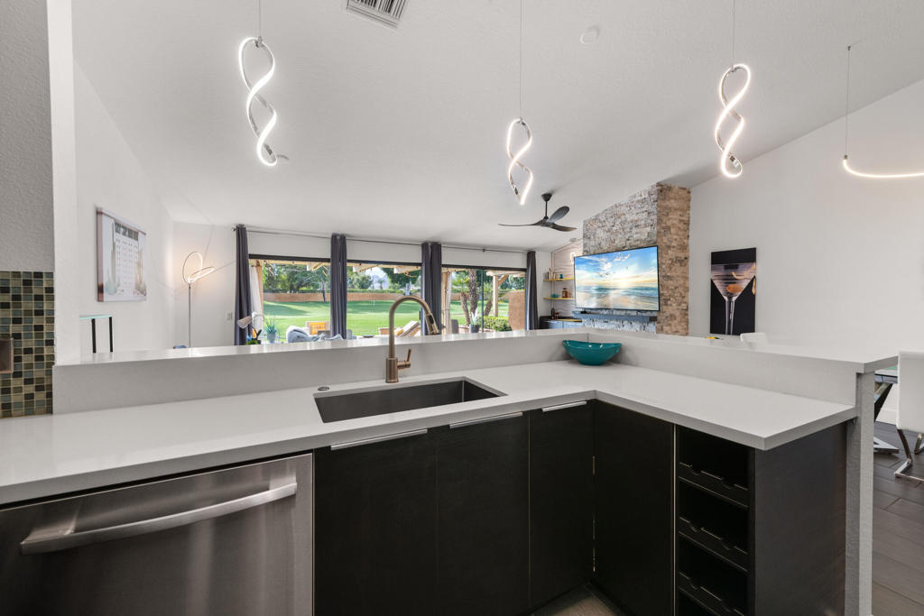 Woodhaven Country Cl - Residential