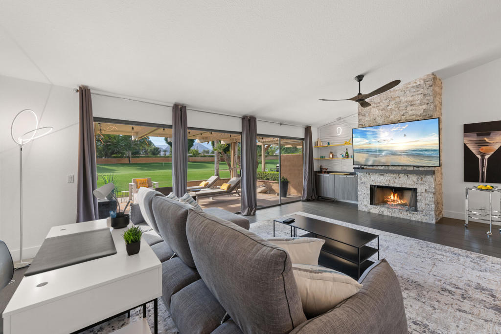 Woodhaven Country Cl - Residential