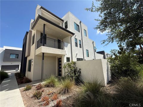 Photo of 257 Novel, Irvine, CA 92618 (MLS # OC25162952) Photo of 257 Novel, Irvine, CA 92618 (MLS # OC25162952)