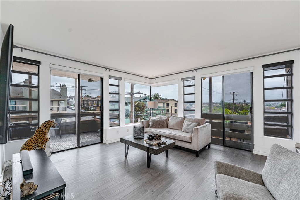 Welcome to this stylish 1-bedroom, 1-bathroom condo that boasts panoramic views that include the stunning sights of Belmont Shore, the Palos Verdes Peninsula, and on exceptionally clear days, Catalina Island. The modern living space offers tons of natural light and is perfect for those seeking a chic and comfortable retreat with a touch of luxury. It has an open floor plan, washer/dryer hookups, large walk in shower, 2 balconies and its own garage! Enjoy the breathtaking vistas from your living room and bedroom windows, creating a serene ambiance throughout the day and a mesmerizing backdrop during sunset. This condo is not just a home; it's a lifestyle where every moment is filled with beauty and elegance. Just imagine waking up to these picturesque views every morning and unwinding with the city lights twinkling in the distance every evening. Also, it gets better, the HOA includes an in-ground pool, sauna, spa, recreation room, stunning rooftop deck! Come experience the epitome of sophisticated living in Signal Hill! Cash Only Please!