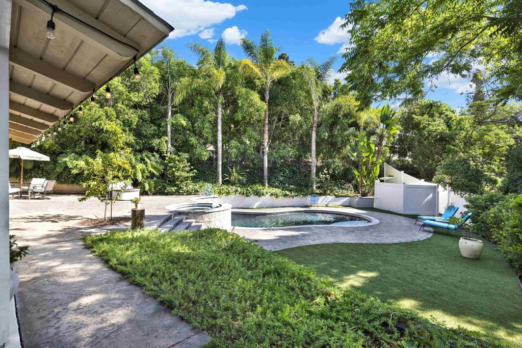 9399 Carmichael Drive