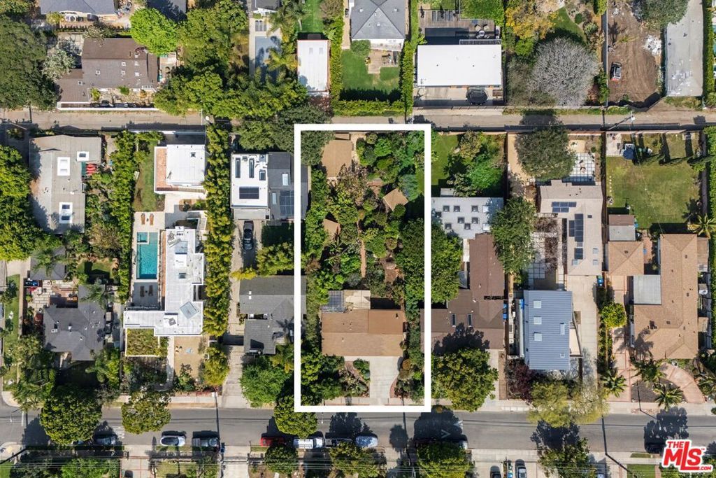 Photo of 1321 Palms Boulevard, Venice, CA 90291 (MLS # 26670939)