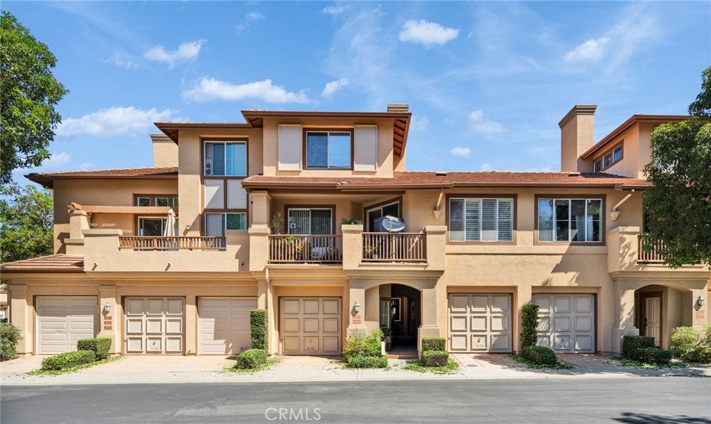 2645 Dunstan